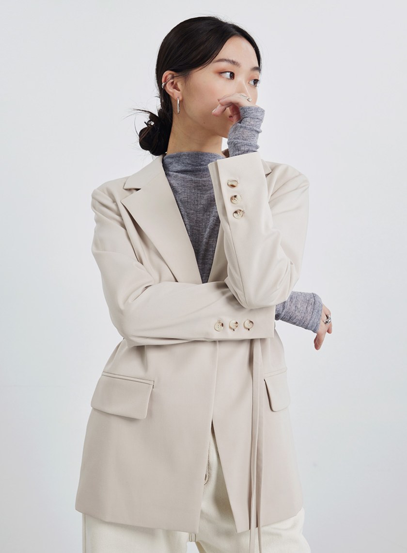 經典不對稱領綁帶西裝外套